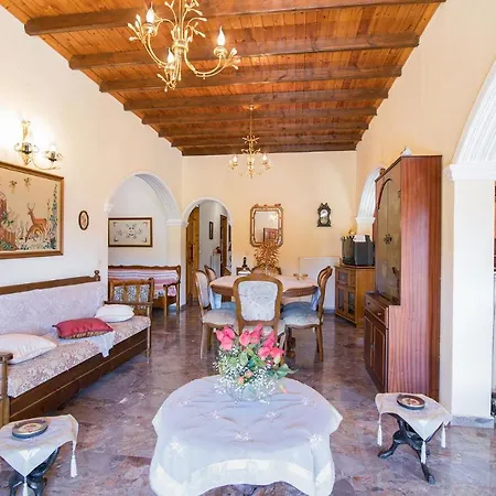 Angela Country House Ferienhaus *
